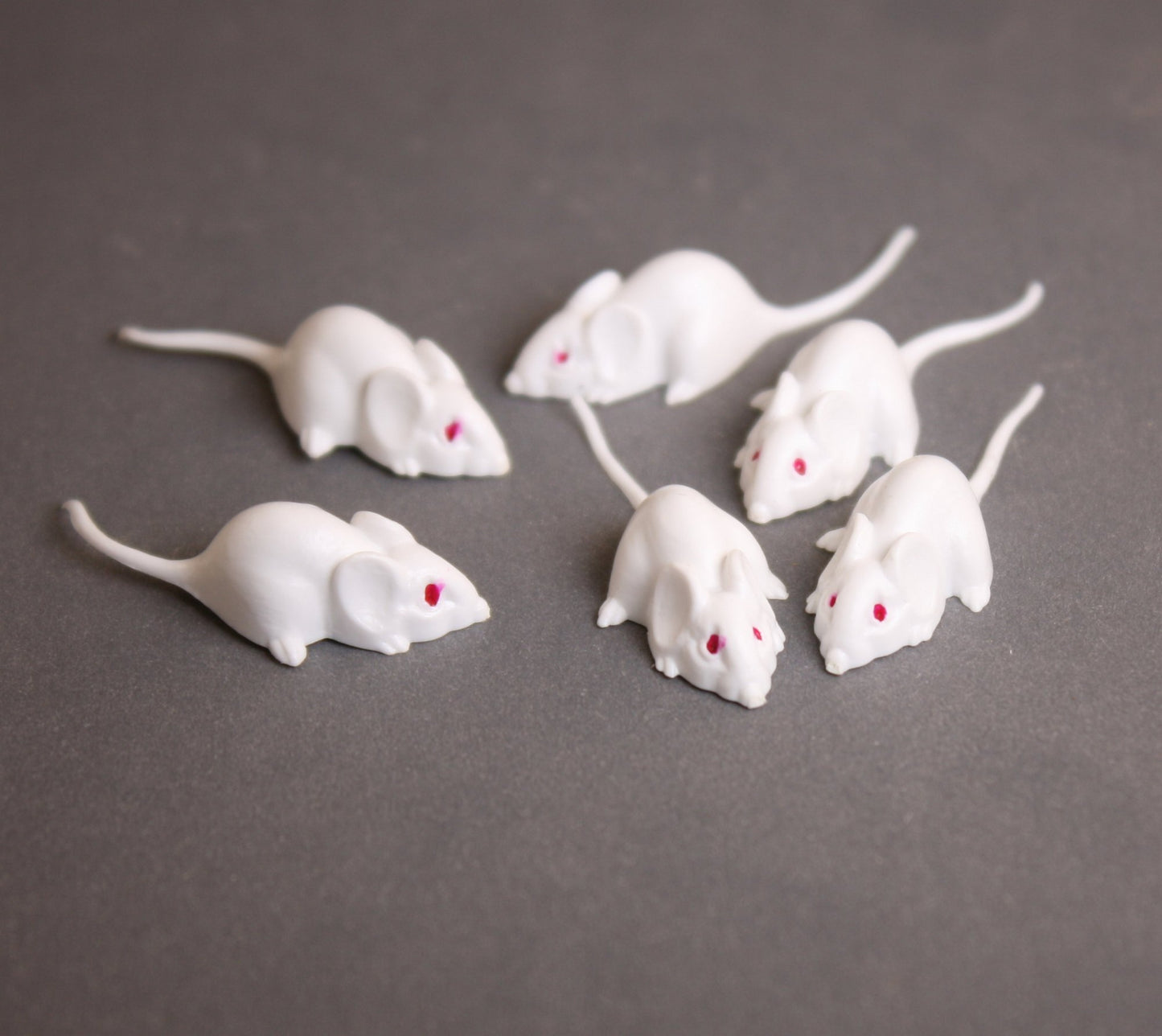 Mice - White Mouse Set - Red Eyes - 1" - 6 Pieces - 203-3-18-WH