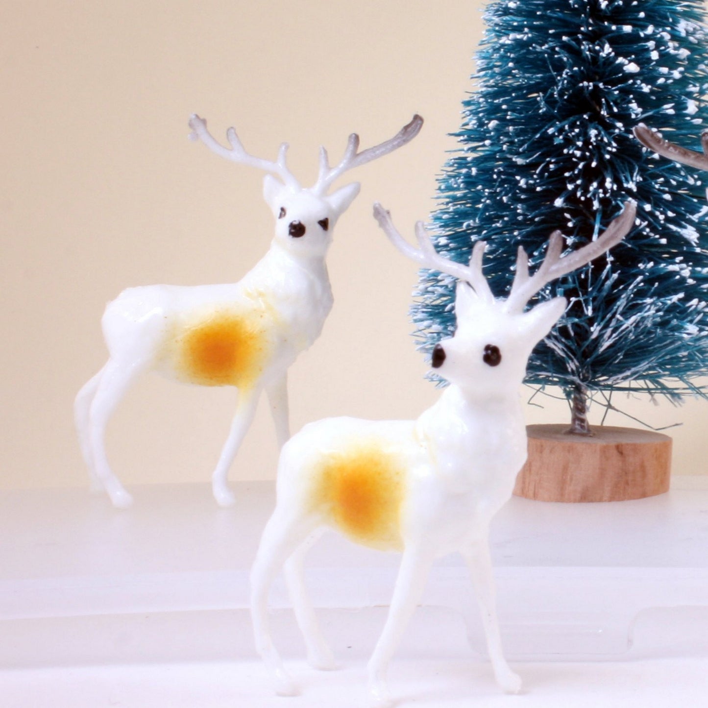 Reindeer- 1.5" - 1960s Retro Style - 204-8820