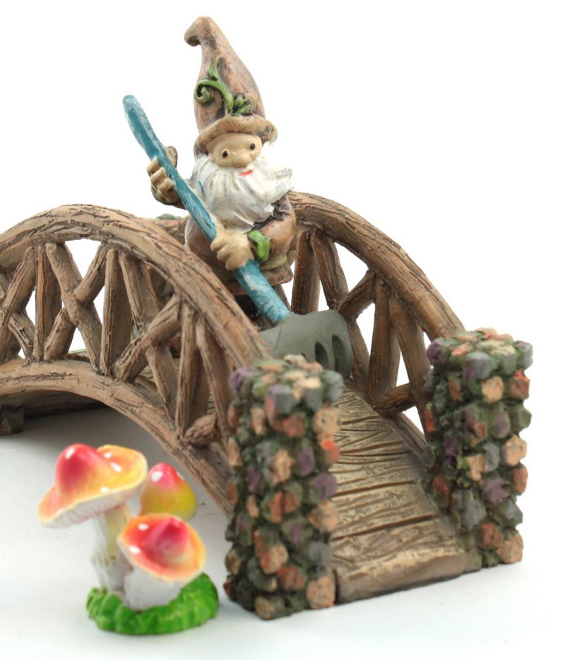 Forest Gnome Elf - Rake - 2.5" - 207-60852
