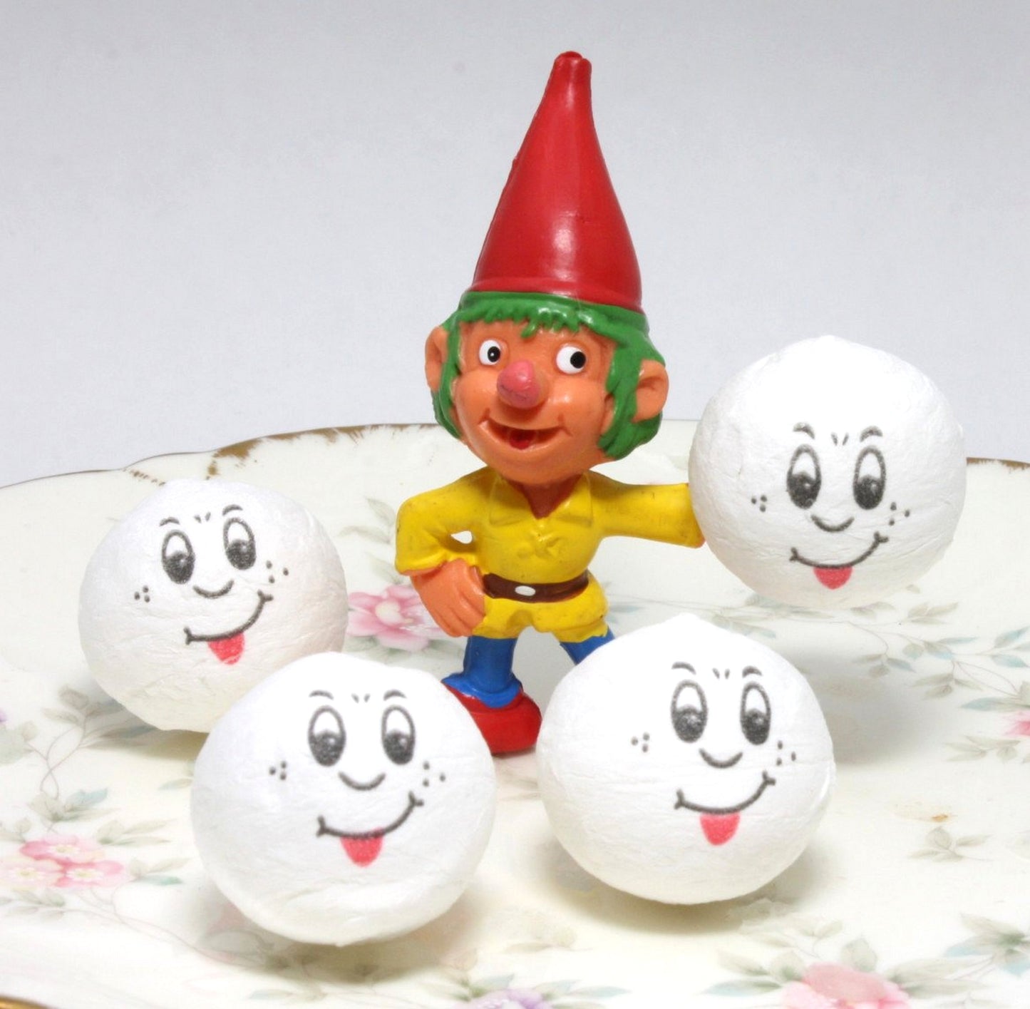 Funny Faces w/ Tougue - 1" Cotton Heads - Set of 8 - 703-0020