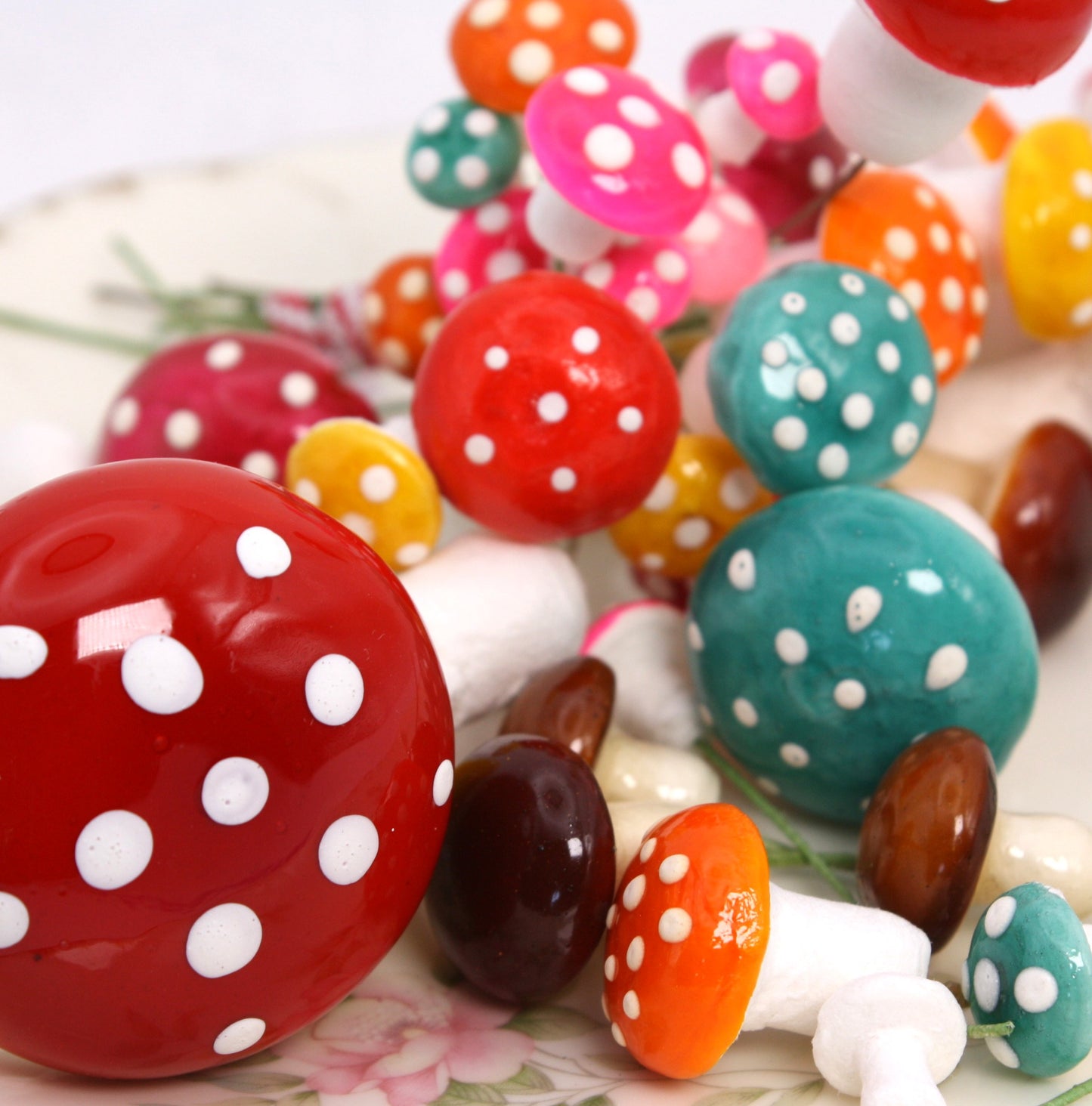 Mushrooms - Spring Colors - 39 Piece Set! 218-0174