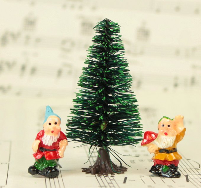 Bottle Brush Trees - 2"- 4 Pcs Set - 218-0256