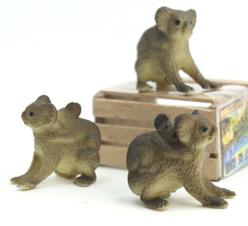 Koala with Baby - Hand Painted - Set of 4 - 234-3722