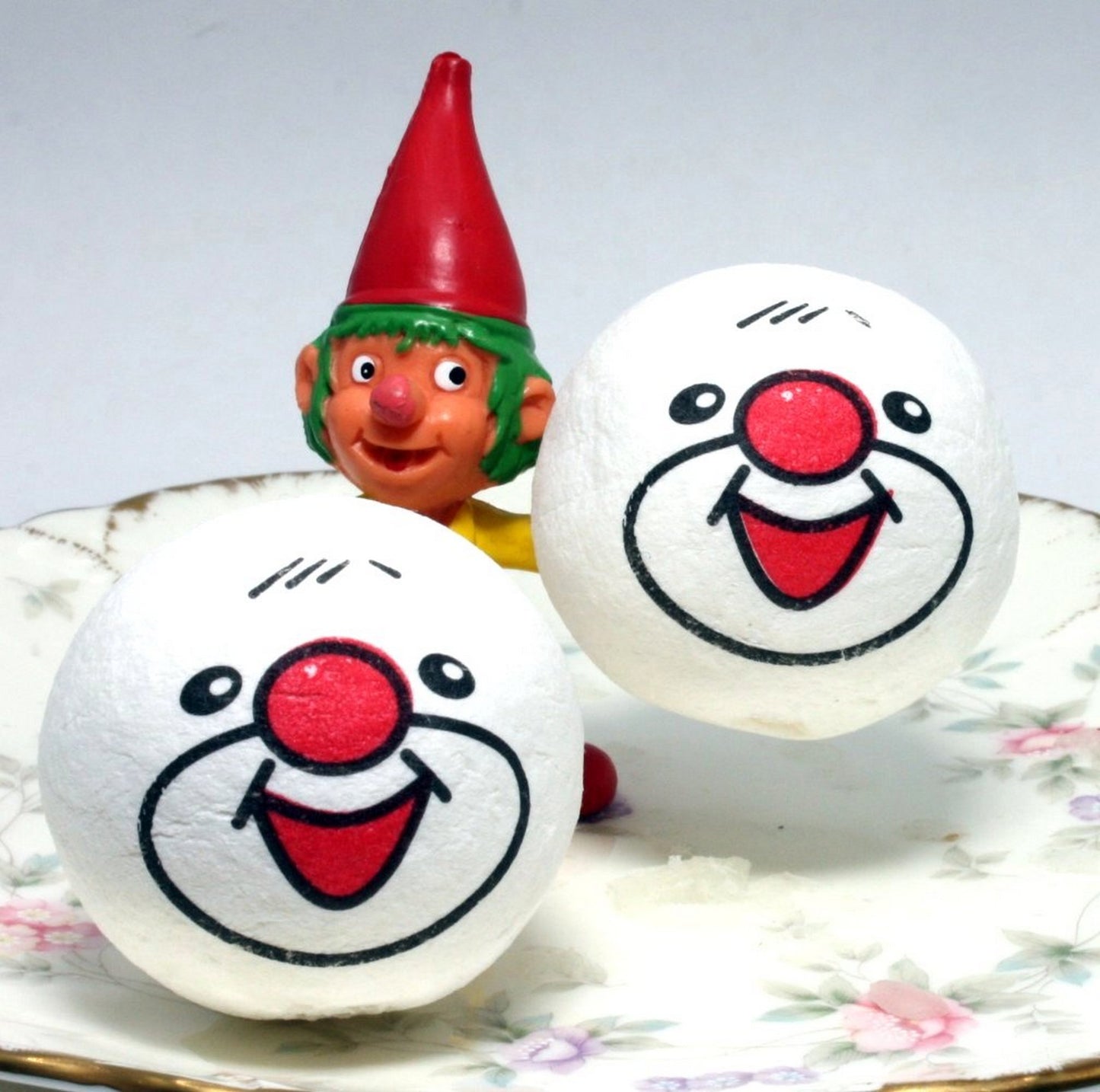Clowns! - 1.5" White Spun Cotton Heads - Set of 2 - 703-7400