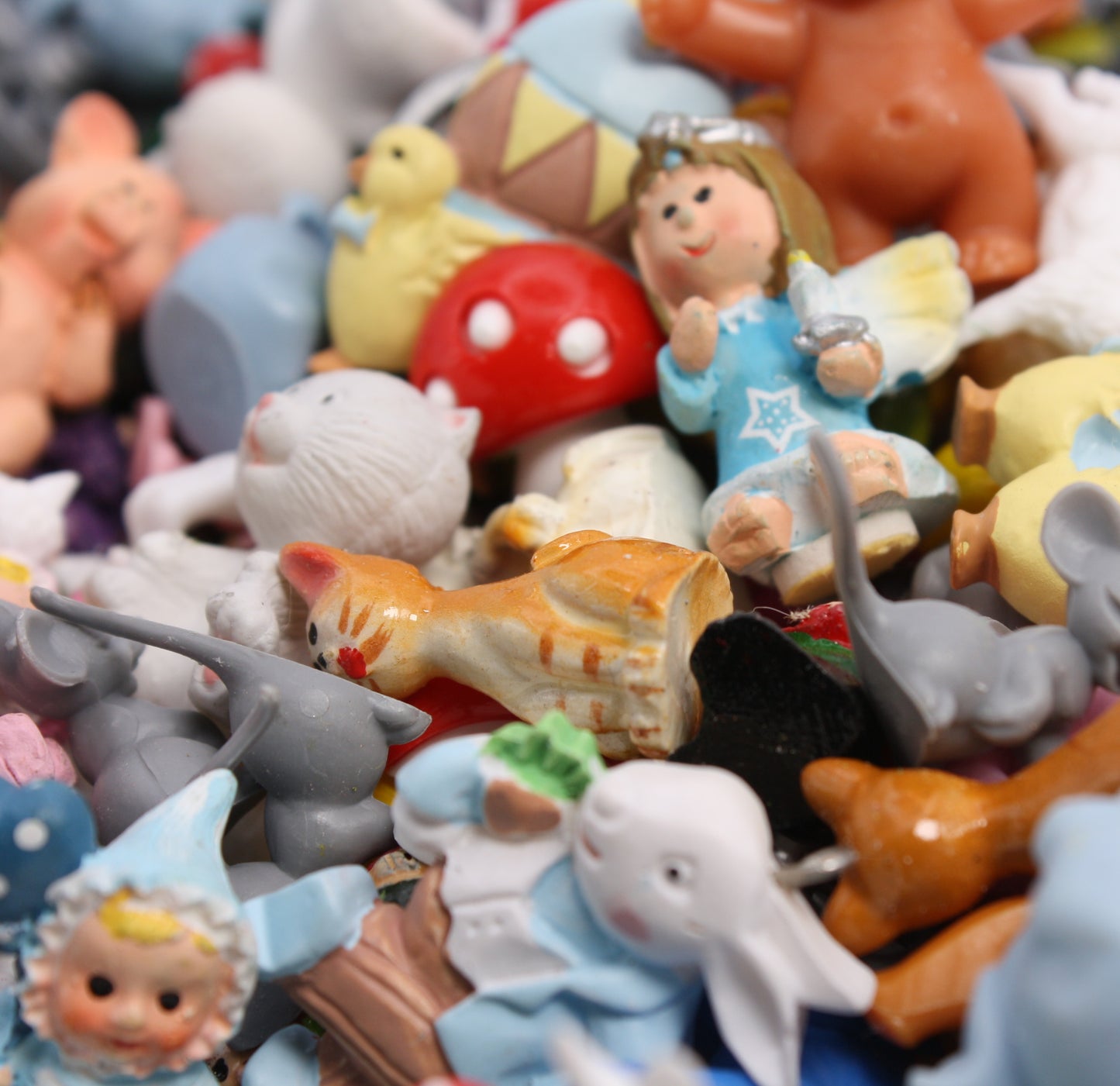 Mega Mini Mix Set! Vintage Miniatures - 4oz - IV3-3665