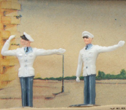 German Traffic Policemen- Merten - HO 3/4" - IV3-2400