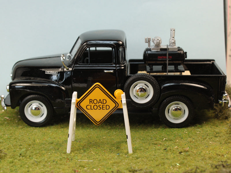 Road Closed Barrier Sign - 106-17016