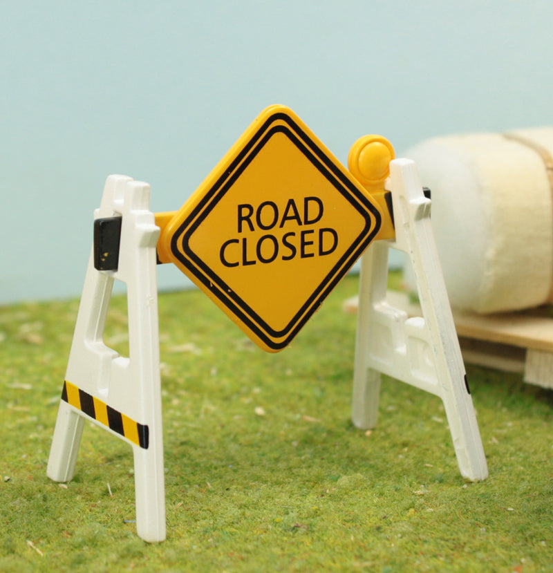 Road Closed Barrier Sign - 106-17016