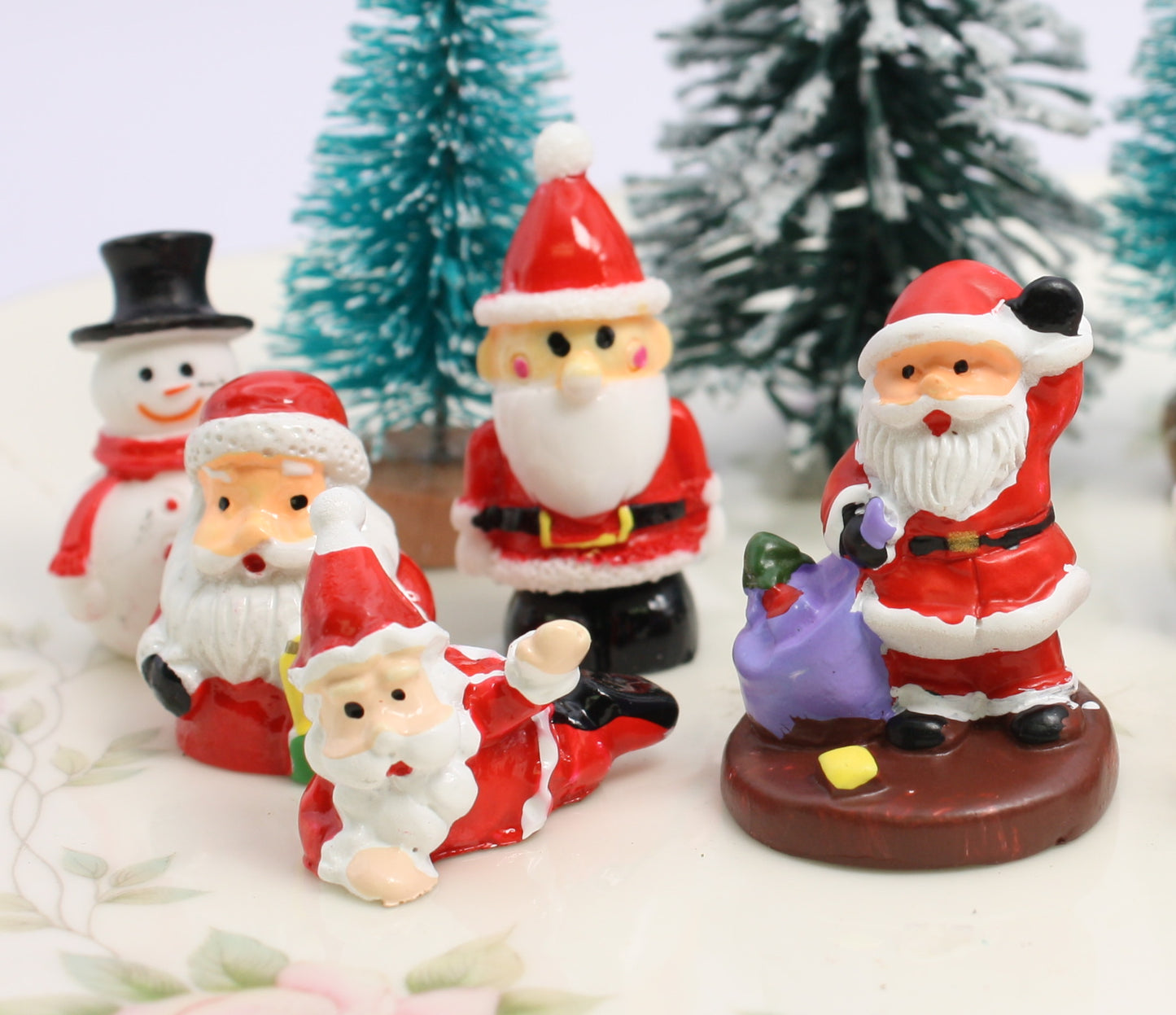 Mini Christmas Santas & Snowmen – 15 Hand-Painted Holiday Figurines!