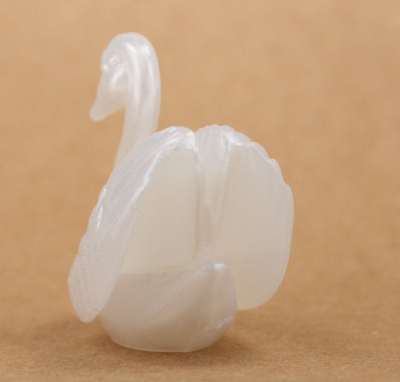Swans - Pearl - Set of 4 - Retro Dollhouse Minis - 203-3-111CL