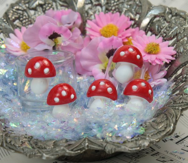Red - Flatback Mushrooms - Large - Set of 4 - #203-3-2505