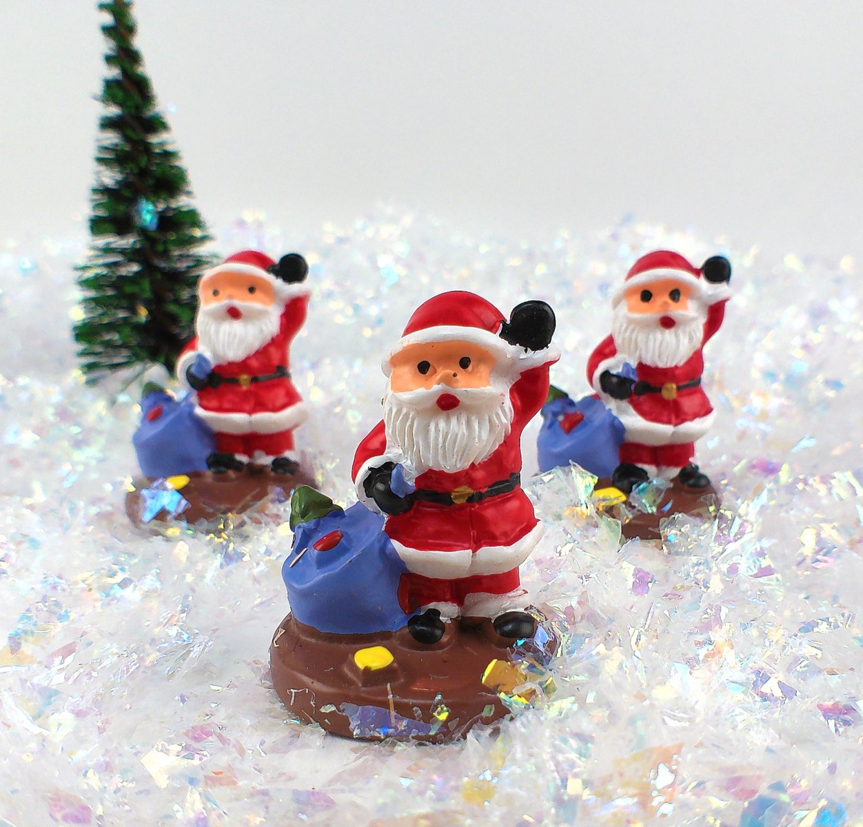 Santa - 1.25" with Sack- Set of 3 - Holiday Minis - 204-8802