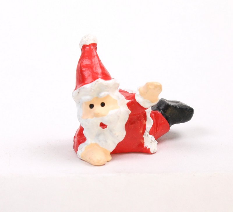Santa - 1" Dancing- Set of 4 - Dollhouse Minis - 204-8781