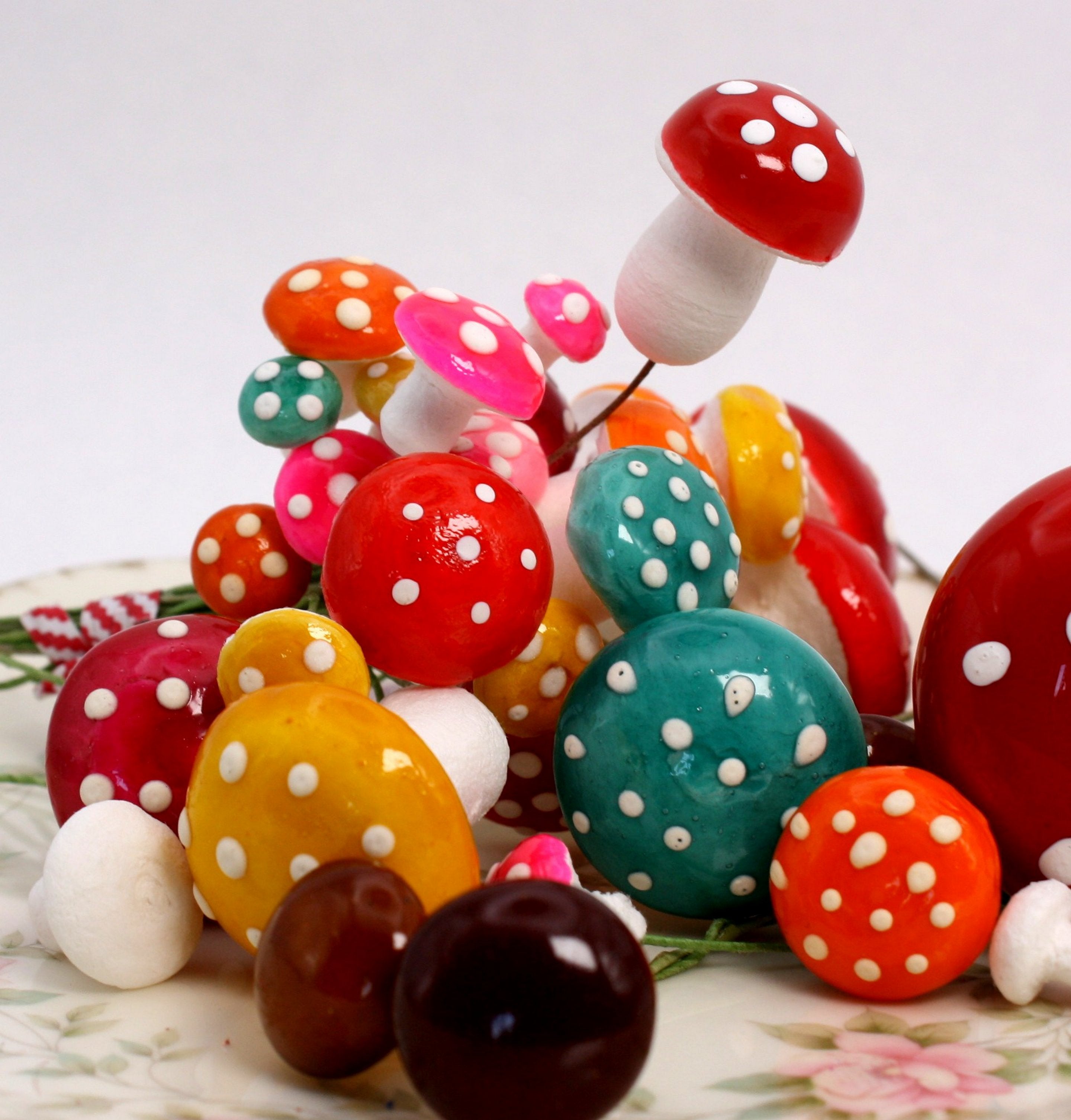 Mushrooms - Spring Colors - 39 Piece Set! 218-0174