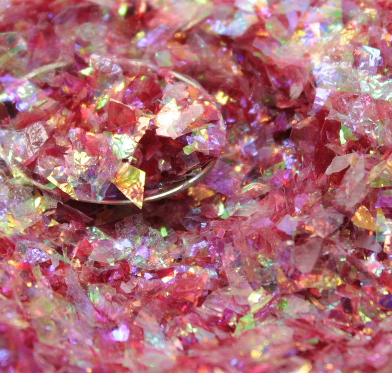 Red - Iridescent Ice Flakes - 311-4338