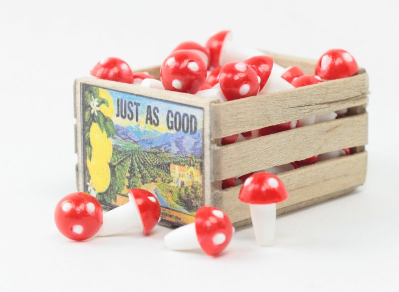 Red - Little Plastic - Mushrooms, Single with base - Set of 10