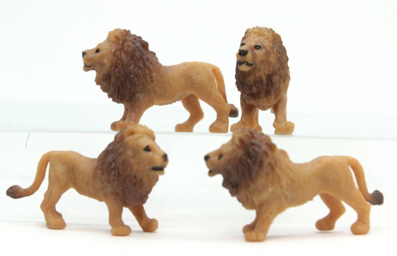 Lions -  1" Long - Set of 4 - 234-2922