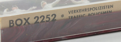 German Traffic Policemen-  Merten - HO 3/4" - IV3-2400