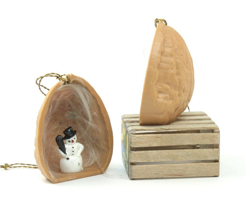Vintage German Snowman in a Walnut - IV3-2542