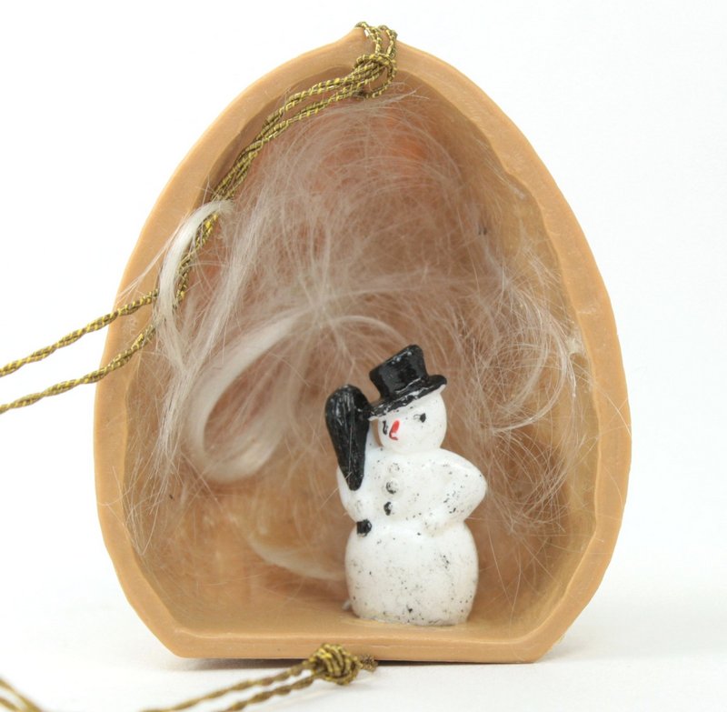 Vintage German Snowman in a Walnut - IV3-2542